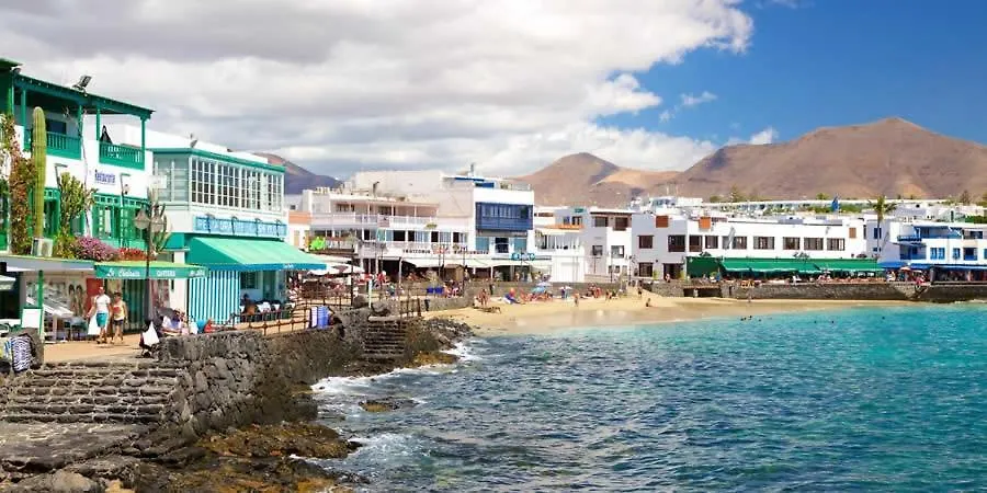 Playa Blanca Center Ocean View Apartment